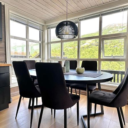 Lovise Mountain Apartment Stranda  Exterior photo