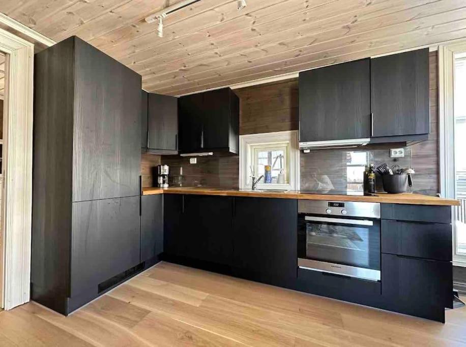Lovise Mountain Apartment Stranda  Exterior photo